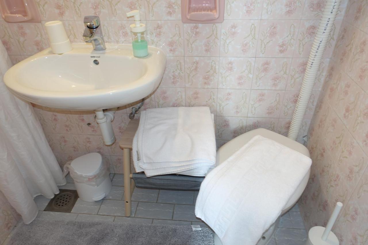Room Novakovic Biograd Na Moru Εξωτερικό φωτογραφία