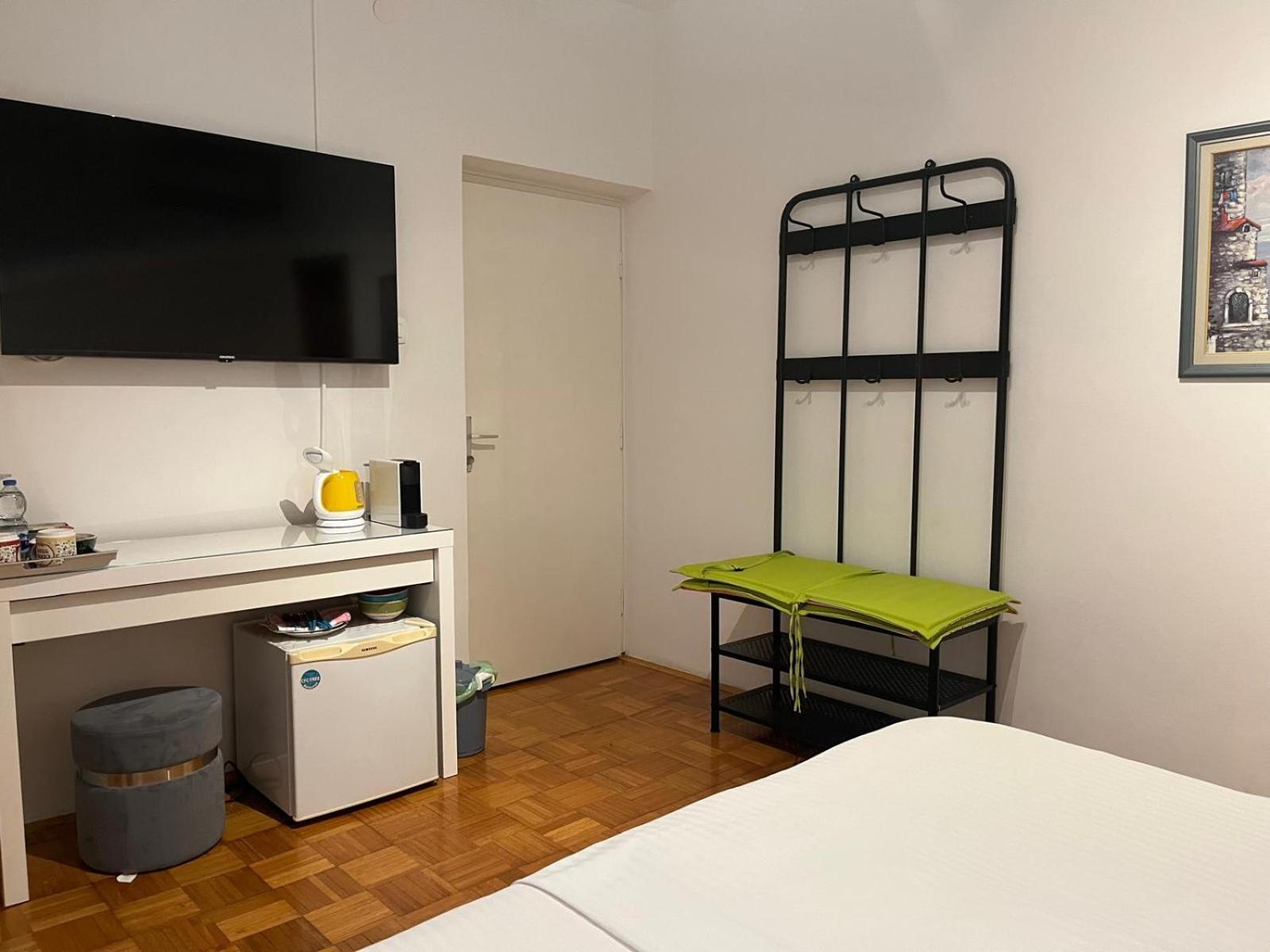 Room Novakovic Biograd Na Moru Εξωτερικό φωτογραφία