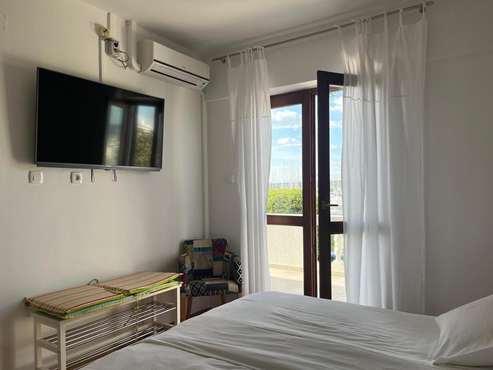 Room Novakovic Biograd Na Moru Εξωτερικό φωτογραφία
