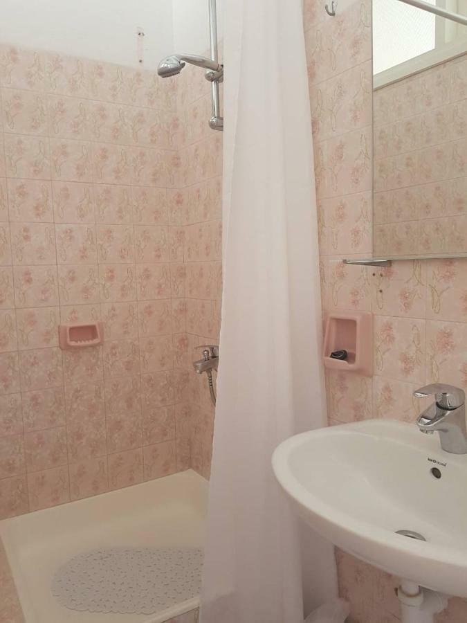 Room Novakovic Biograd Na Moru Εξωτερικό φωτογραφία